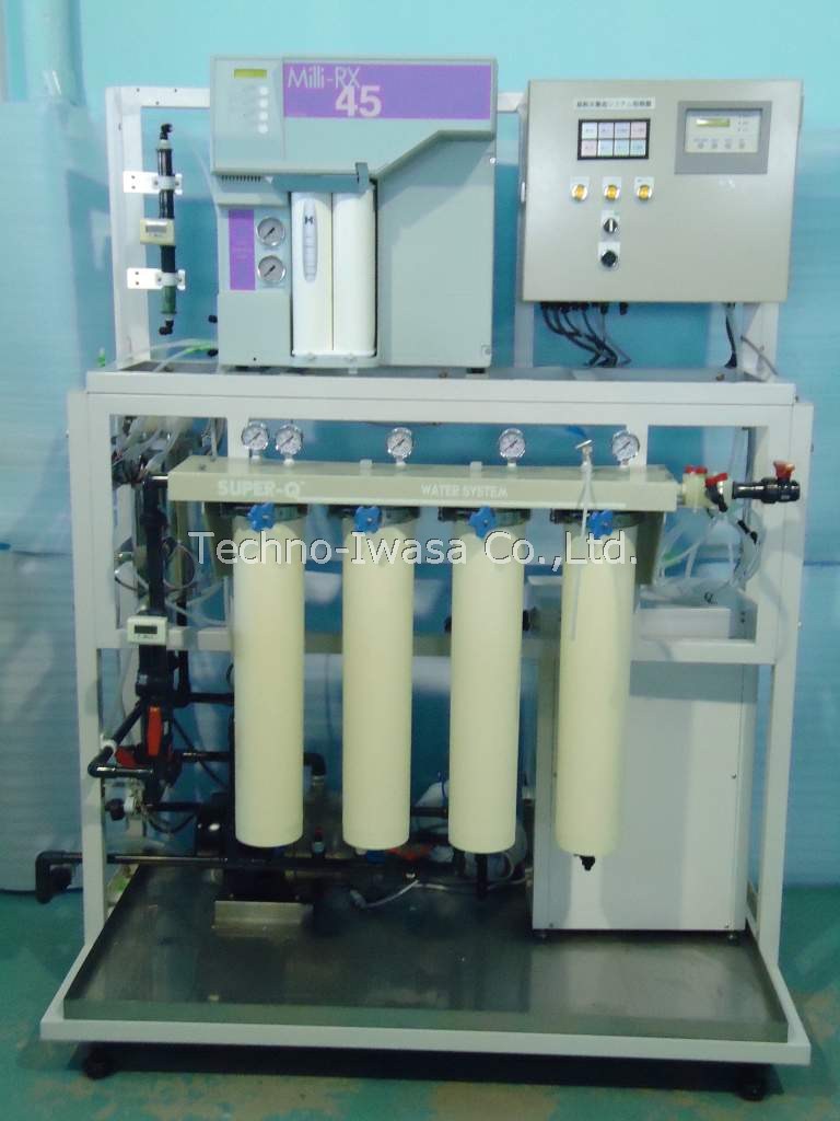 �������������u